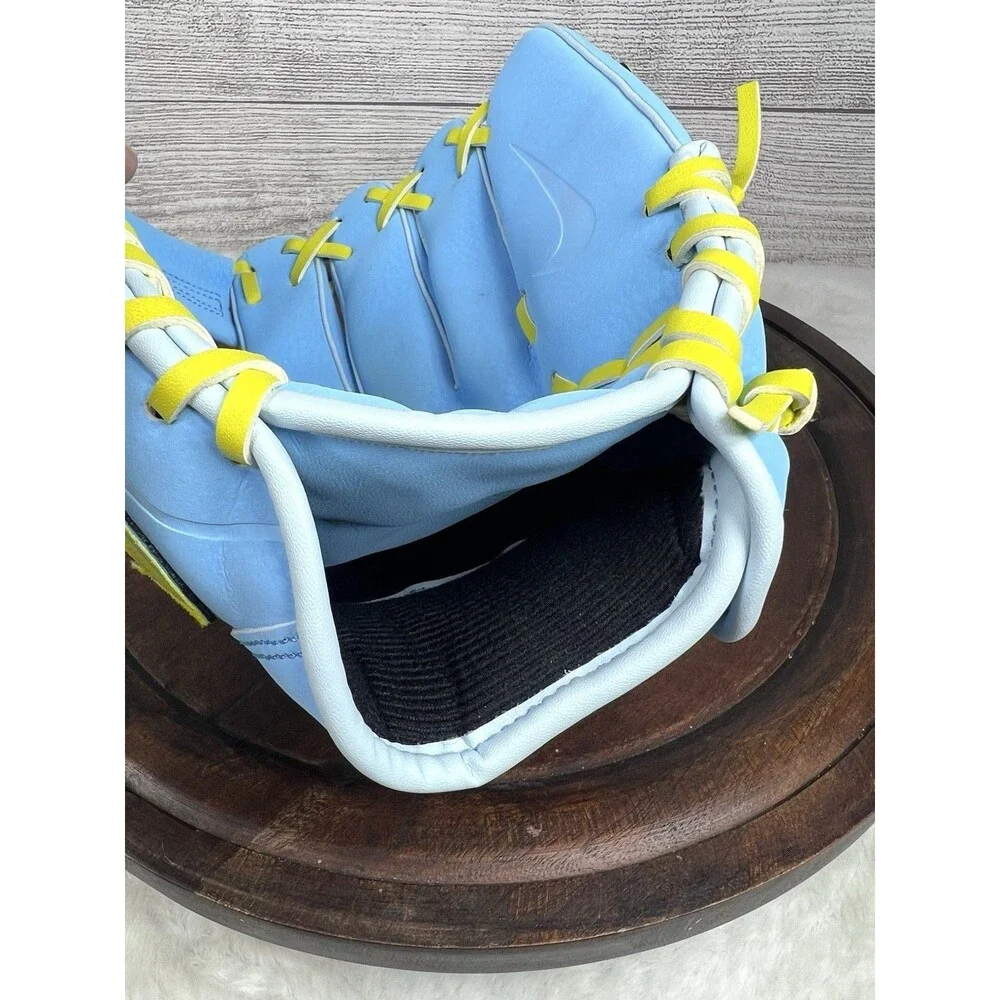 Nike Youth Vapor Ronald Acuna Baseball Glove Mitt 10.5